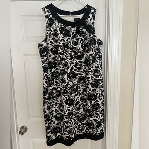 Tahiti floral black and white dress